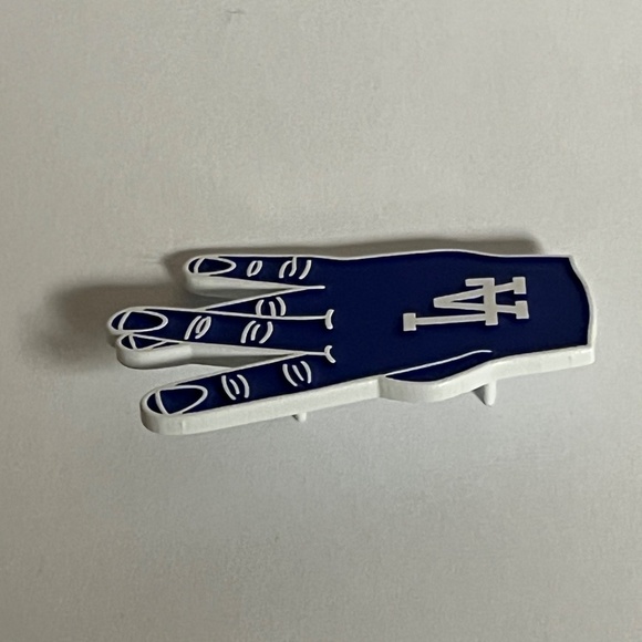 LA Dodgers Foam Finger Hat Pin Pins Streetwear Hats Bag Baseball Fitted New Era - Picture 6 of 9